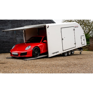 NR 57 BRIANJAMES GESLOTEN RACETRANSPORTER GEREMD 3500 KG 550X210